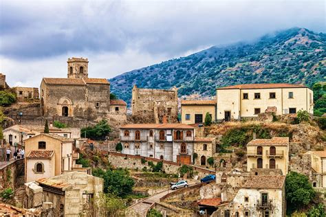 Savoca . 