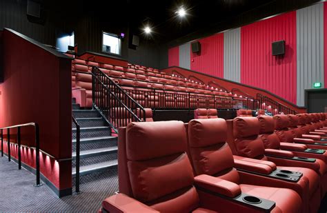 Marcus Southbridge Crossing Cinema; Marcus Southbridge Crossing Cinema. Read Reviews | Rate Theater 8380 Hansen Ave, Shakopee, MN 55379 612-252-5119 | View Map. Theaters Nearby AMC Eden Prairie Mall 18 (5.4 mi) CMX Odyssey IMAX (6.3 mi) ... Find Theaters & Showtimes Near Me. 