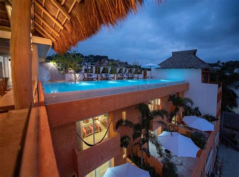 Sayulinda hotel. View deals for Sayulinda Hotel. Sayulita Beach is minutes away. WiFi is free, and this hotel also features an outdoor pool and a 24-hour front desk. All rooms have Smart TVs and safes. 