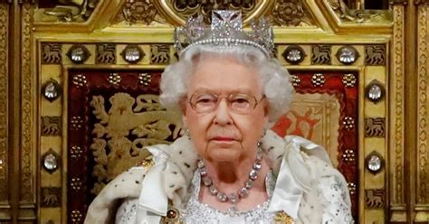 Scandalous royal letter reveals how Queen