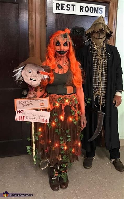 Scary pumpkin costume.  Perfect for a spine-chilling evening full.  Scary ...