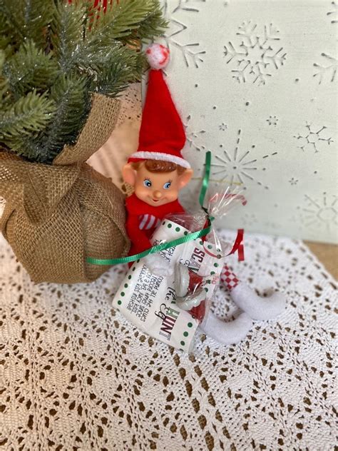 Scavenger Hunt from the Elf! Quick, easy and FUN Activity from your Elf