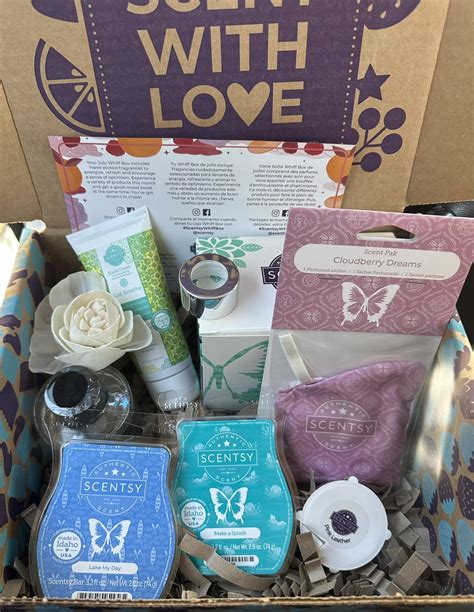 Hey Friends! My September 2020 Scentsy Whiff Box just arrive