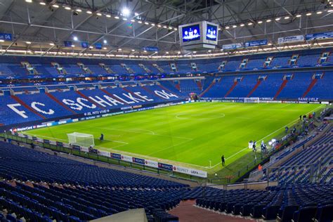Schalke arena kapazität