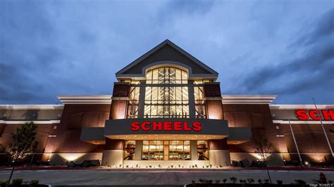 Scheels chandler photos. Sep 28, 2023 · A 1930s-style, 45-foot Ferris Wheel commands customers’ attention in the center of Arizona’s first Scheels store, a 250,000-square-foot retail giant that opens Saturday, Sept. 30, at Chandler Fashion Center. 