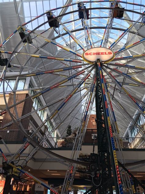 Scheels sports sandy utah. Utah’s largest sporting goods store featuring a wide selection of fashion, sports, outdoor and hunting products Oh and a FERRIS WHEEL 🎡 #sandyscheels. 11282 South State … 