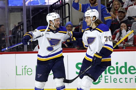 Schenn scores in 5th round of shootout to lift Blues past Hurricanes, 2-1