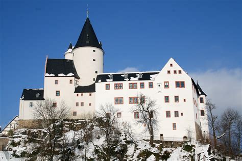 Schloss schwarzenberg im wandel der zeiten. - Hermle service manual and parts list.