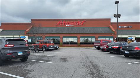 Schnucks carbondale. Assistant Grocery Manager (Former Employee) - Carbondale, IL - October 17, 2022. Schnucks itself is not a bad company to work at but I was in a management position and was not taught certain things that pretain to a managers job until I had been in that position for almost a year and the excuse I got was it was irrelevant. 