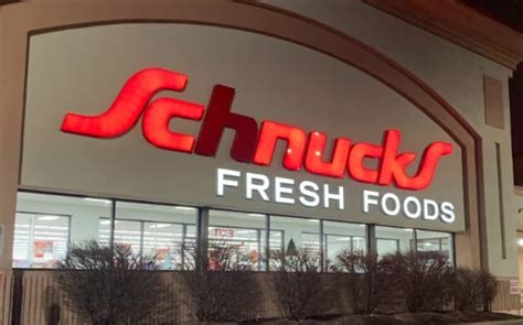 Specialties: Founded in St. Louis in 1939, Schnuck Markets, Inc. is a family-owned grocery retailer committed to nourishing people's lives. Schnucks operates 112 stores, serving customers in Missouri, Illinois, Indiana and Wisconsin and employs 12,000 teammates.. 