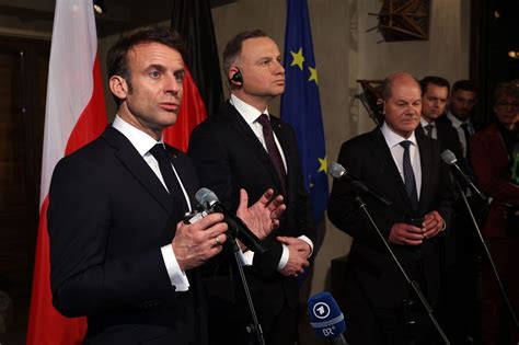 Scholz, Macron, Duda to meet in Paris to discuss security guarantees for Ukraine
