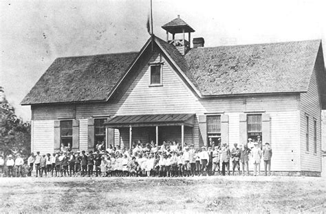 School History Herndon Elementary School