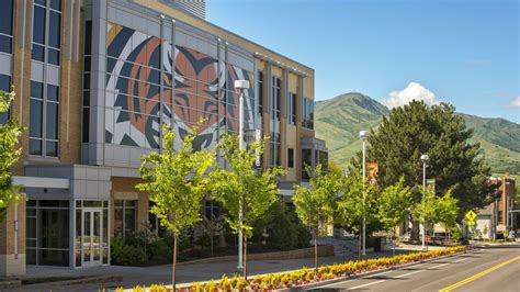 School of Nursing < Idaho State University