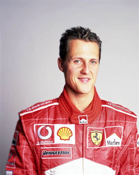 Schumacker. Michael Schumacher (født 3. januar 1969) er en tysk tidligere Formel 1-kører, der kørte for Jordan, Benetton, Ferrari og Mercedes. Da han stoppede som professionel havde han rekorden for flest vundne løb (91), pole positions (68), og podiepladser (155); han har fortsat rekorden for flest hurtigste omgange (77). 