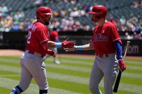 Schwarber’s 20th homer propels Phillies to 3-2 victory over the A’s, series sweep
