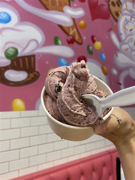 Scoop deville. Scoop Deville is a casual spot for name-your-own ice cream blends & a buffet of toppings plus custom cakes. Located in Philadelphia, PA. Order online from Scoop Deville in Philadelphia, PA. Place an order for pickup or delivery today. 