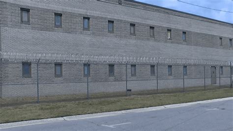 Scotland County Detention Center is located 