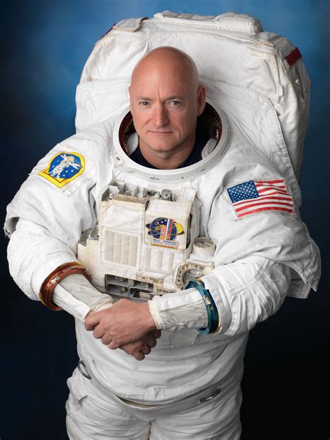 Scott Kelly Biography, Year in Space, & Facts