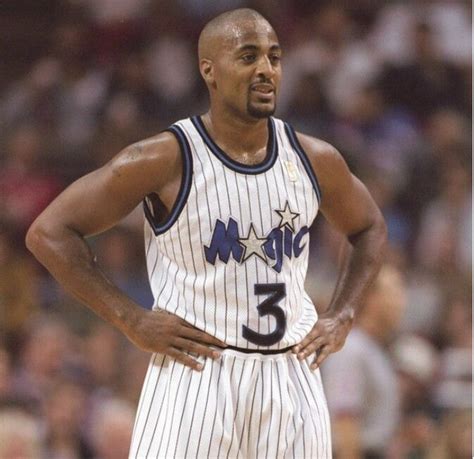 Scott May is 6-7 (201 cm) tall. How much did Scott May weigh when playing? Scott May weighed 215 lbs (97 kg) when playing. Is Scott May in the Hall of Fame? Scott May is not in the Hall of Fame. When was Scott May drafted? Scott May was drafted by Chicago Bulls, 1st round (2nd pick, 2nd overall), 1976 NBA Draft. What position did Scott May play?. 