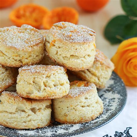 Scottish Scone & Cornbread Pan - Nordic Ware