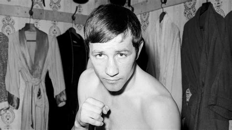 Scottish boxing great Ken Buchanan dies at 77
