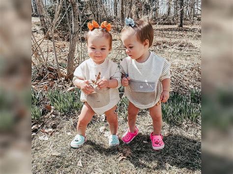 TikTok's Scout & Violet Are Doing The Impossible: Giving Gen Z Baby Fever December 23, 2021 Carolina Grassmann Ever since she had her twins, Scout and Violet, in March of 2021, Maia Knight's TikTok account has been one of my favorite corners of the internet..