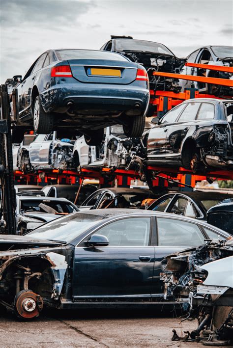 Scrap value of a car. The scrap value of a car is calculated by its weight and metal content. The prices may vary from company to company, but you can expect to get anywhere from AED 1000-30000 for your car. In this article, we will explore the best places to scrap your car in UAE and what you can do with the money you get for it. 