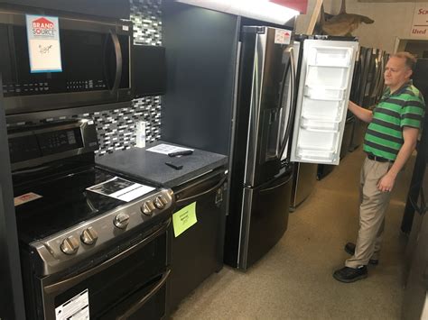 Scratch and dent appliances fort wayne indiana. Phone: (260) 747–7809. Email: elwoodsappliance@outlook.com. Store Hours: Monday – Friday: 10:00 AM – 6:00 PM. Saturday 11:00 AM – 4:00 PM. Sunday: Closed. Scratch … 