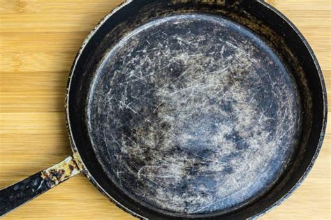 Scratched non stick pan reddit. .  <a href=http://job.paykar.tj/bitrix...
