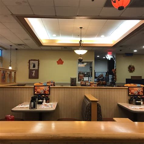 Screaming Employees From Who Knows Where - Review of IHOP, Chantilly …