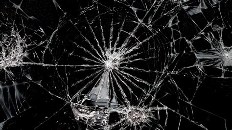 Screen cracked screen. Our carelessness can be a real wallet-buster. The cost of screen repairs alone nearly tripled to $8.3 billion in 2023 from $3.4 billion in 2018, Allstate says. And that can add … 