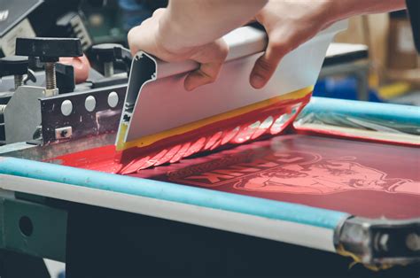Screen printer for shirts. ... In this 'how to' we'll go through the basic steps of Screen Printing on T-Shirts & Fabric, using our 'T Shirts & Fabric - Screen Printing Stencil Kit... 