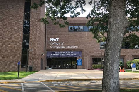 One Program, Two Locations. New York Institute of Technology Colleg