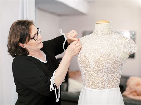 We take pride in our service for bridal alterations and suit alterations. We hope you choose Lara's Tailor in Sacramento, CA for all your dress and suit alterations. Monday. 09:00 AM - 06:00 PM. Tuesday. 09:00 AM - 06:00 PM. Wednesday.. 