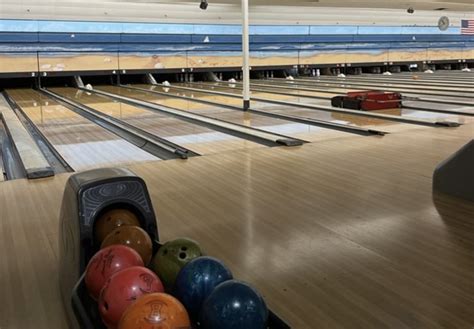 Sea Bowl in Pacifica to close after more than 60 years