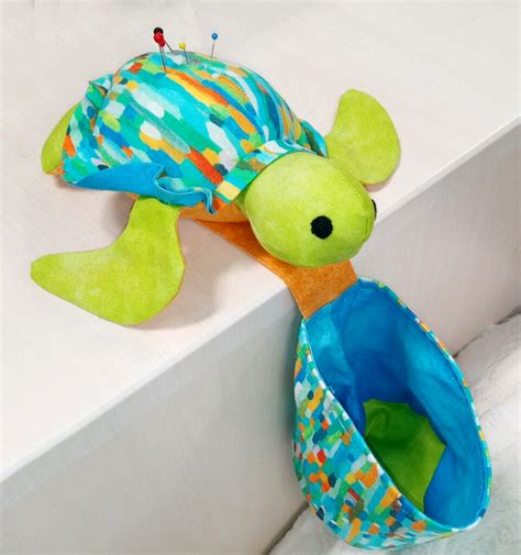 Sea Turtle Pin Cushion & Thread Catcher Sewing Pattern