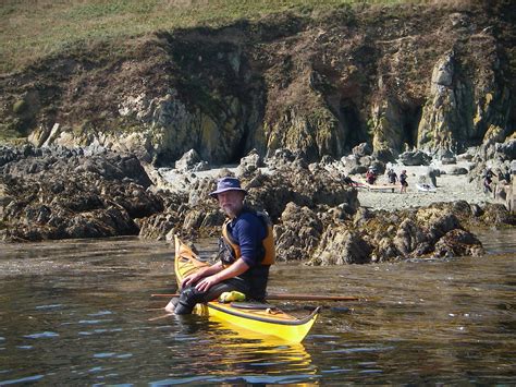 Sea kayaking guide brittany 60 paddles. - An instructors guide to teaching children to ride.