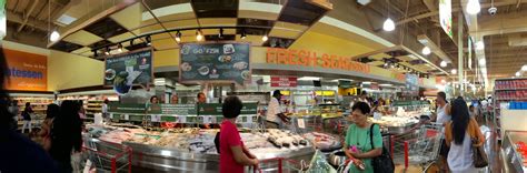 Seafood city waipahu. Came here to check out the seafoods. Was surprised at how big and clean this place is compared to other Asians markets. A lot of other Asians markets with seafood ... 