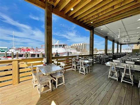 Seafood port aransas. Enjoy fresh seafood, drinks and a rooftop view of the marina at Virginia's On The Bay, a popular restaurant in Port Aransas. Read the reviews and photos of other customers and check out the menu of their dishes, from oysters to fish platters. 