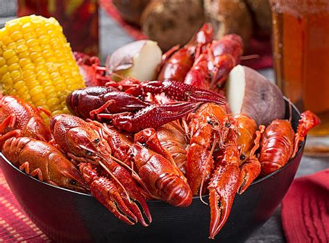 Seafood texarkana. We offer fresh boiled crawfish and shrimp; along with smoked boudin, sausage, and all the fixings. We also sell live crawfish by the full sack (30-34# avg.) or by the pound. Please inquire about live crawfish sales via Facebook Messenger, or by calling 903-826-1013. Bayou Ben's Crawfish in Texarkana is rated #1. 