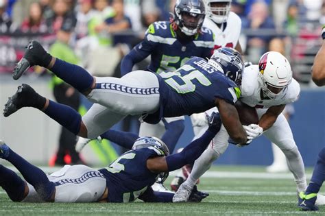 Seahawks showing signs of having a defense that can win games