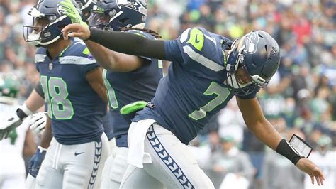 Seahawks vs. Jets score, takeaways: Geno Smith helps …