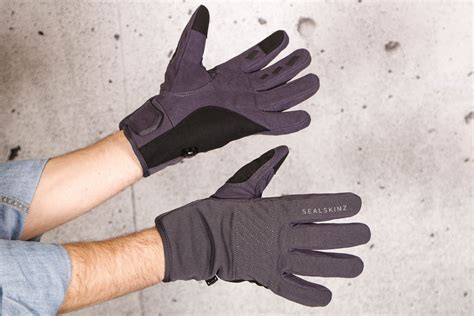 SealSkinz Waterproof All Weather Glove Reviews