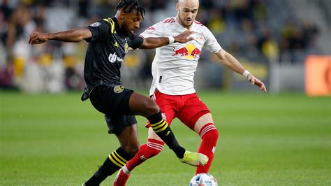 Sean Nealis scores go-ahead goal in 58th minute, Red Bulls beat DC United 5-3 in 101st meeting