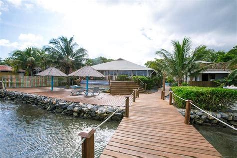 Search pet-friendly hotels in Roatan Island - Booking.com