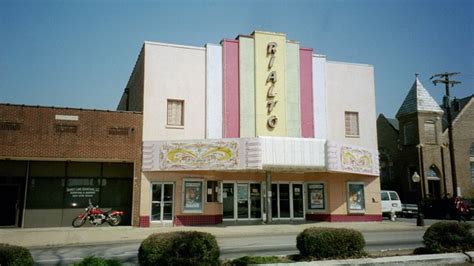 Searcy cinema. Searcy 8 VIP Cinema - movie theatre serving Searcy, Arkansas and the surrounding area. ... 2933 East Race Street Searcy, AR 72143 501-279-3644. Now Showing ... 