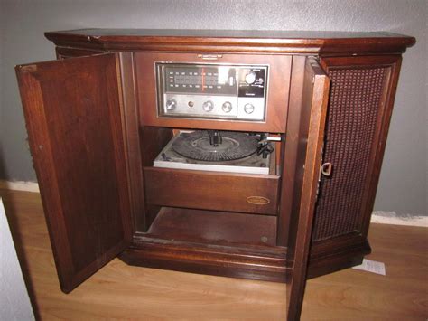 Sears silvertone record player cabinet models. 1. Among other applications, our Idler 1499-34 has been specifically matched to your Model Number 39-107 (tire/wheel system drives the platter rather than a belt). If further clarification is needed then, all known model name or part number equivalent variations found in Sears service & marketing literature, or aftermarket references of your 39 ... 