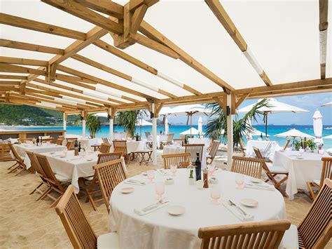 Seaside restaurants. Enjoy delicious Cretan food throughout the day at Veranda main restaurant. Treat yourself to the local delights of the buffet and show cooking counters. 