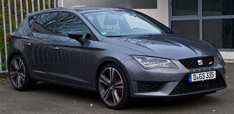 Seat Leon metallic blue - March 2024 - NewsNow