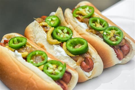 Seattle hot dog. Aug 28, 2012 · The first national publication to take notice was the Serious Eats blog; in 2009, hot-dog columnist Hawk Krall made the “Seattle-style cream-cheese dog” his hot dog of the week. Morlan: Hawk ... 